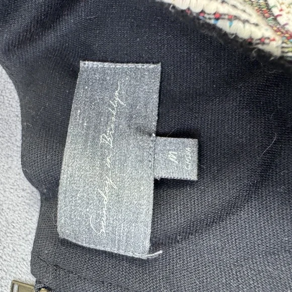 Sunday In Brooklyn Shirt Womens Medium Geometric Patterned Short Sleeve‎ Top - Picture 5 of 12